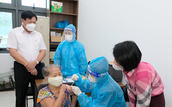 Thứ trưởng Đỗ Xuân Tuyên: Hà Nội phải xác định nhiệm vụ phòng chống dịch là cơ bản và lâu dài