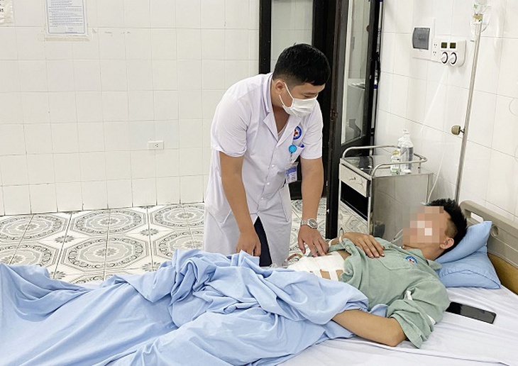 Cấp cứu từ xa kịp thời cứu sống người bệnh nguy kịch tính mạng - Ảnh 1. Cấp cứu từ xa kịp thời cứu sống người bệnh nguy kịch tính mạng - Ảnh 1.