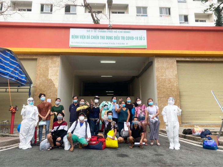 Bệnh nhân được xuất viện tại Bệnh viện dã chiến số 3