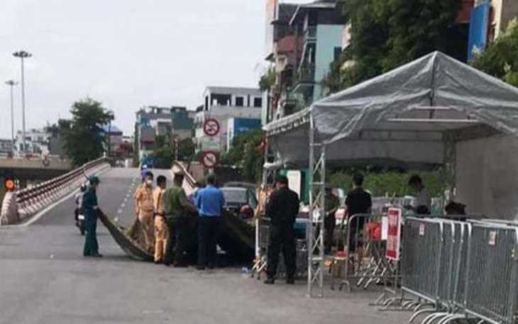 Tháo dỡ 39 chốt kiểm soát, bỏ kiểm tra giấy đi đường 'vùng xanh' ở Hà Nội