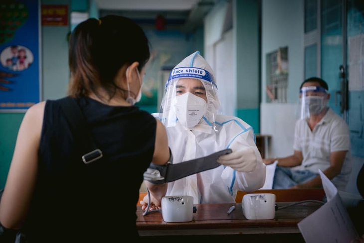 Diễn viên hài Dương Thanh Vàng thắng COVID-19: Những ngày khó quên với “em Na” thế nào? - Ảnh 5.