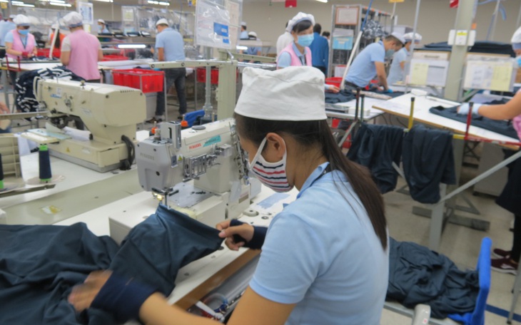 Giải pháp nào giúp người lao động "khỏe hơn" trước khó khăn của đại dịch COVID-19?