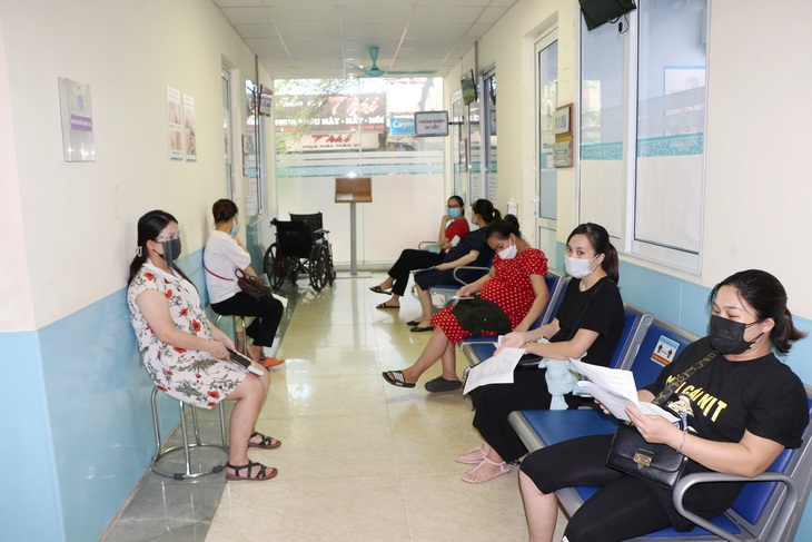 Tiêm vaccine phòng COVID-19 an toàn cho các bà bầu trên 13 tuần - Ảnh 2. Tiêm vaccine phòng COVID-19 an toàn cho các bà bầu trên 13 tuần - Ảnh 2.