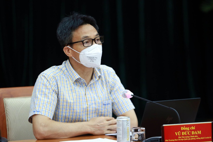 Theo Phó Thủ tướng, TP Hồ Chí Minh tập trung củng cố vùng xanh, xem xét theo địa bàn để mở lại hoạt động đời sống, kinh tế và tập trung xét nghiệm để bảo vệ, mở rộng vùng xanh. Ảnh: Đình Nam