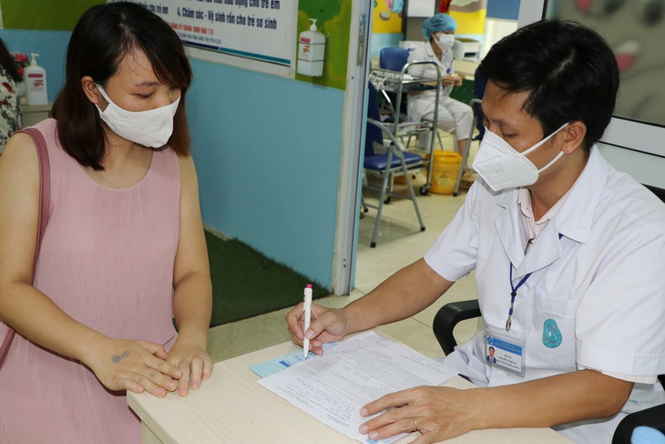 Tiêm vaccine phòng COVID-19 an toàn cho các bà bầu trên 13 tuần - Ảnh 10. Tiêm vaccine phòng COVID-19 an toàn cho các bà bầu trên 13 tuần - Ảnh 10.
