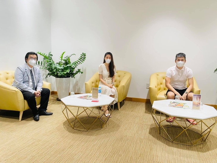 Công Vinh – Thủy Tiên tuyên bố sẽ kiện tất cả những ai vu khống ăn chặn tiền từ thiện - Ảnh 4. Công Vinh – Thủy Tiên tuyên bố sẽ kiện tất cả những ai vu khống ăn chặn tiền từ thiện - Ảnh 4.