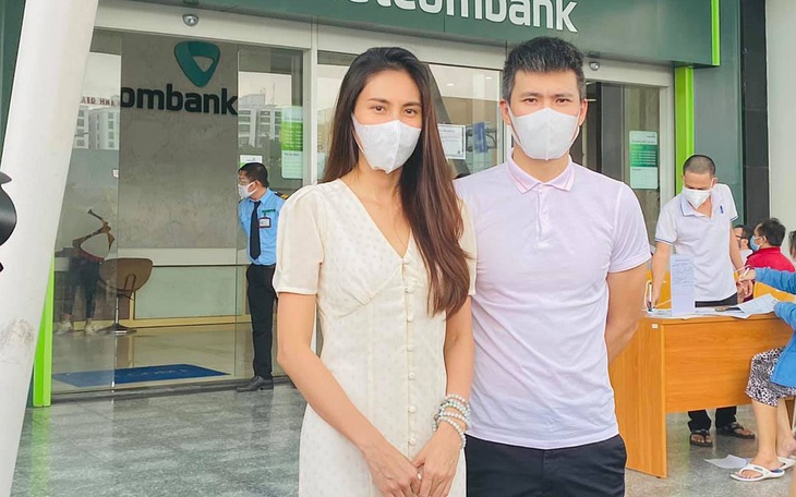 Công Vinh, Thủy Tiên tuyên bố sẽ kiện tất cả những ai vu khống ăn chặn tiền từ thiện