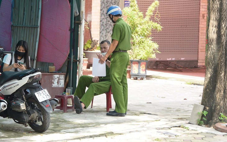 Từ vụ bé gái 6 tuổi tử vong, nghi bị bạo hành, cha mẹ cần kiểm soát “điểm sôi cảm xúc”