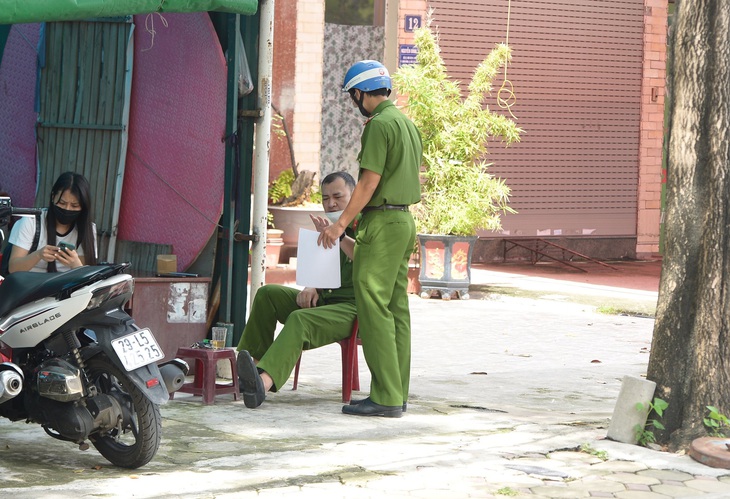 Từ vụ bé gái 6 tuổi tử vong, nghi bị bạo hành, cha mẹ cần kiểm soát “điểm sôi cảm xúc” - Ảnh 4. Từ vụ bé gái 6 tuổi tử vong, nghi bị bạo hành, cha mẹ cần kiểm soát “điểm sôi cảm xúc” - Ảnh 4.