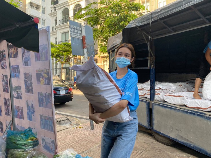 Trang phục Thiên Thần của Thùy Tiên chọn thi Miss Grand International 2021 có gì đặc biệt? - Ảnh 4. Trang phục Thiên Thần của Thùy Tiên chọn thi Miss Grand International 2021 có gì đặc biệt? - Ảnh 4.