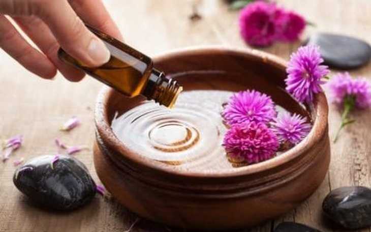 Hiểu đúng về sức mạnh trị liệu của tinh dầu