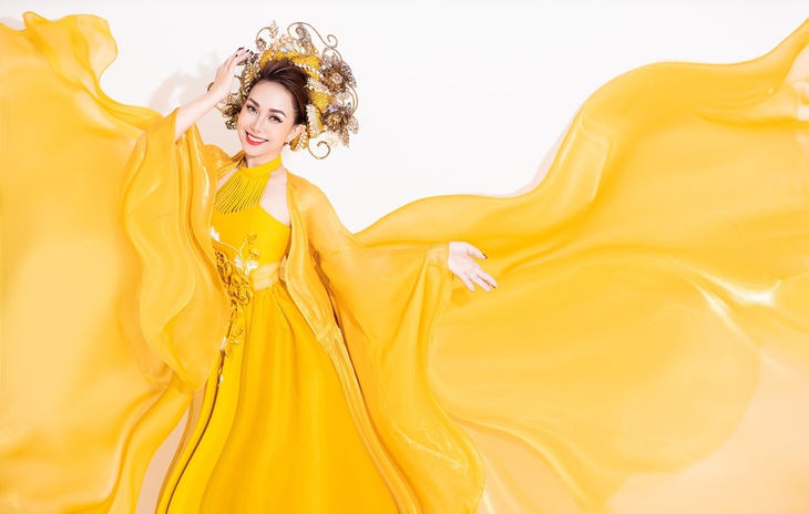 Sống khác mùa COVID-19: Quách Mai Thy, quán quân Sao Mai 2019 vẫn hát dù không có khán giả - Ảnh 2.