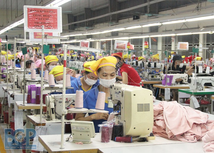 Gỡ khó, khôi phục sản xuất cho khu công nghiệp, khu chế xuất, khu công nghệ cao bằng bảo đảm "5 xanh" - Ảnh 1.