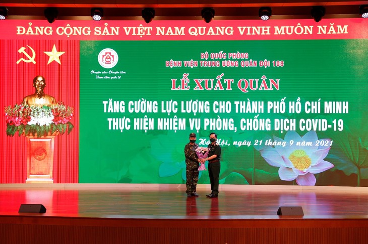 Hơn 200 chiến sĩ quân y Bệnh viện TWQĐ 108 chi viện  miền Nam chống dịch COVID-19 - Ảnh 2.