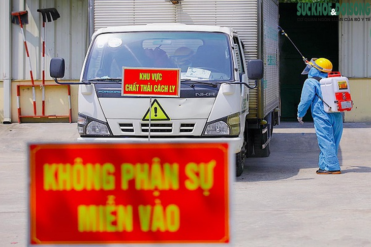 Công việc thầm lặng của những công nhân thu gom rác thải ở khu cách ly - Ảnh 7.