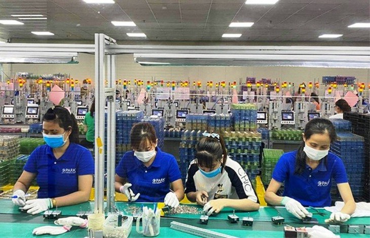 Hà Nam: Xuất hiện chùm COVID-19 trong khu công nghiệp, doanh nghiệp áp dụng mô hình “3 tại chỗ” - Ảnh 1. Hà Nam: Xuất hiện chùm COVID-19 trong khu công nghiệp, doanh nghiệp áp dụng mô hình “3 tại chỗ” - Ảnh 1.