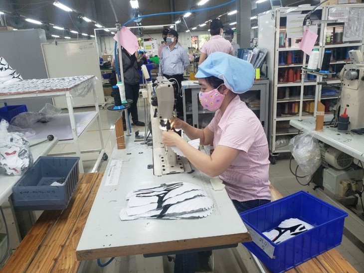 Thực hiện "5 xanh" để sản xuất an toàn - Ảnh 1. Thực hiện "5 xanh" để sản xuất an toàn - Ảnh 1.