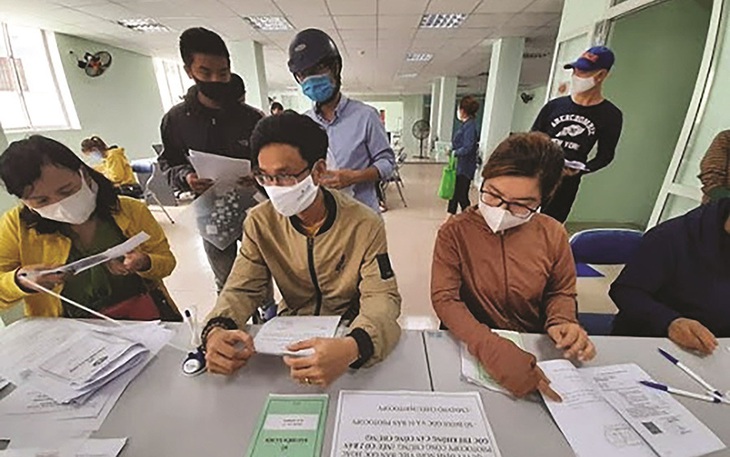 Hỗ trợ người lao động và người sử dụng lao động bị ảnh hưởng bởi dịch COVID-19 từ Quỹ bảo hiểm thất nghiệp
