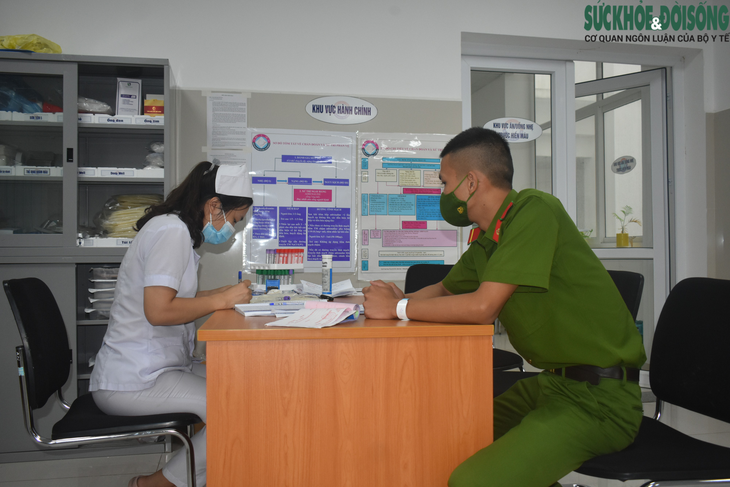 Những người đi "cho máu" giữa mùa dịch - Ảnh 5.