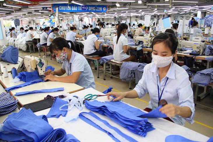 Cộng đồng doanh nghiệp đề xuất với Chính phủ nhiều giải pháp “sống chung với dịch bệnh”. Cộng đồng doanh nghiệp đề xuất với Chính phủ nhiều giải pháp “sống chung với dịch bệnh”.