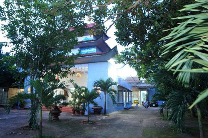 Các con nuôi của Phi Nhung sống trong căn nhà chung được cô xây dựng.