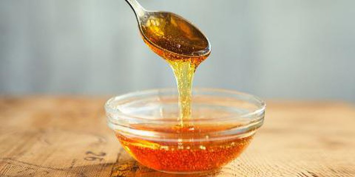 photo-1632892376441