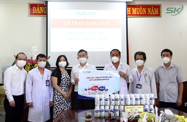 Hàng trăm y, bác sĩ và bệnh nhân tâm thần ở Đồng Nai được tiếp thêm năng lượng - Ảnh 2. Hàng trăm y, bác sĩ và bệnh nhân tâm thần ở Đồng Nai được tiếp thêm năng lượng - Ảnh 2.