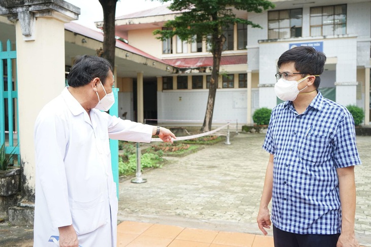 Nỗ lực trong chăm sóc bệnh nhân tâm thần mắc COVID-19 - Ảnh 2. Nỗ lực trong chăm sóc bệnh nhân tâm thần mắc COVID-19 - Ảnh 2.
