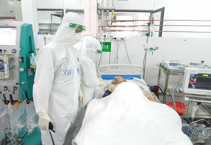 Chuỗi ngày sát cánh cùng bệnh nhân COVID-19 tại TP. Hồ Chí Minh của bác sĩ, nhân viên y tế Quảng Bình - Ảnh 3. Chuỗi ngày sát cánh cùng bệnh nhân COVID-19 tại TP. Hồ Chí Minh của bác sĩ, nhân viên y tế Quảng Bình - Ảnh 3.