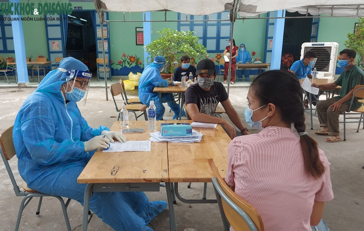 Tốc độ tiêm vaccine của Bình Dương tăng cao “kỷ lục” - Ảnh 4.