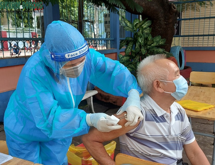 Tốc độ tiêm vaccine của Bình Dương tăng cao “kỷ lục” - Ảnh 6.