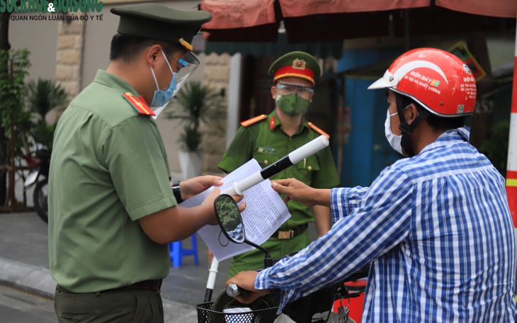 Công an Hà Nội hướng dẫn chi tiết quy trình xét duyệt, cấp Giấy đi đường cho 6 nhóm đối tượng tại Vùng 1
