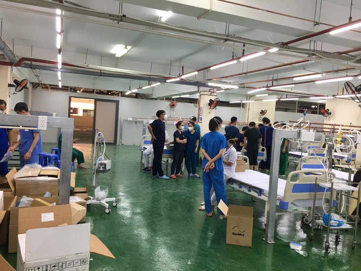 Trưng dụng hầm để xe làm Trung tâm hồi sức người bệnh COVID-19 - Ảnh 2.