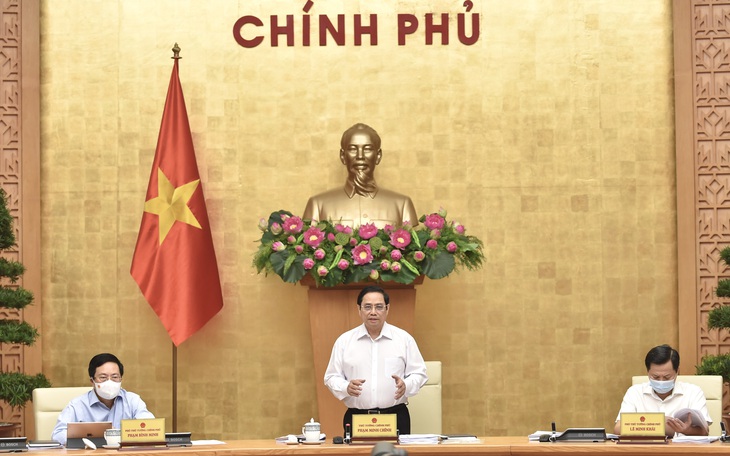 Thủ tướng yêu cầu sớm kiểm soát dịch bệnh, xây dựng kế hoạch kịch bản phục hồi kinh tế