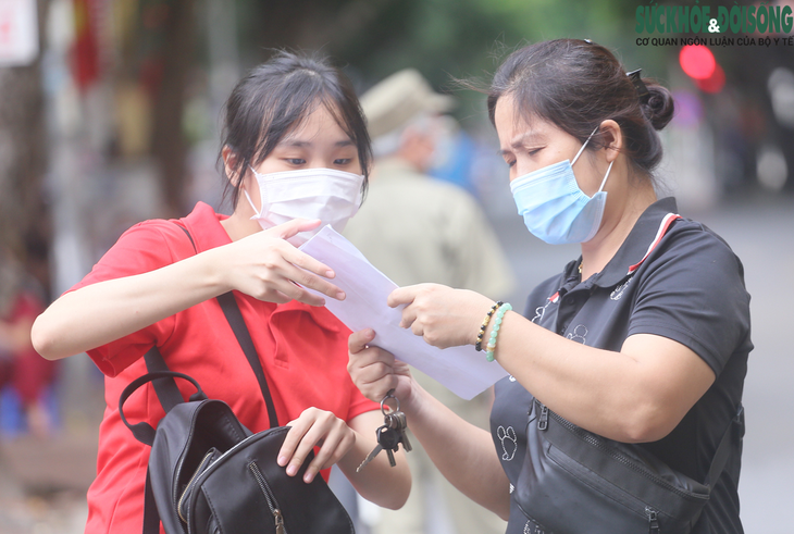 [Ảnh] Hà Nội tăng tốc tiêm vaccine COVID-19 mũi 1 cho 100% người từ 18 tuổi trở lên - Ảnh 7.
