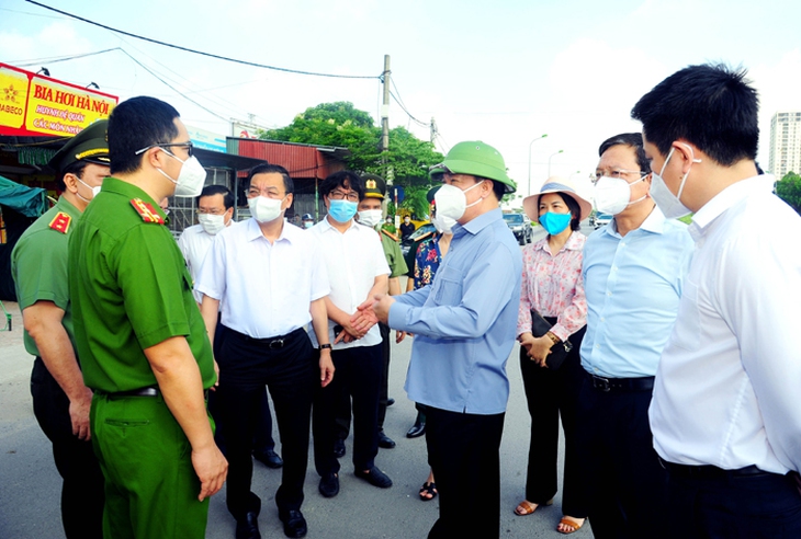 Nóng: Hà Nội chưa bắt buộc người dân sử dụng giấy đi đường mới từ ngày 8/9 - Ảnh 2.