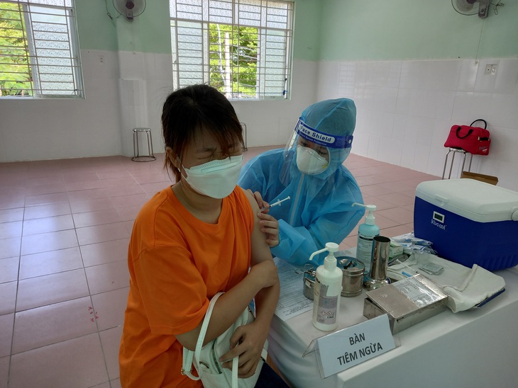 Mở rộng vùng xanh, chăm sóc và điều trị tốt cho ca nhiễm COVID-19 ở TP.HCM - Ảnh 2. Mở rộng vùng xanh, chăm sóc và điều trị tốt cho ca nhiễm COVID-19 ở TP.HCM - Ảnh 2.