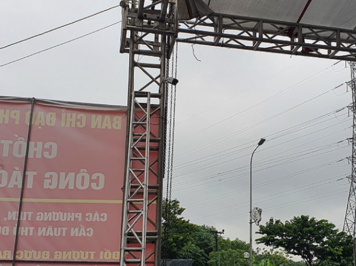 Lắp camera, tăng cường kiểm soát phòng chống COVID- 19 - Ảnh 1.