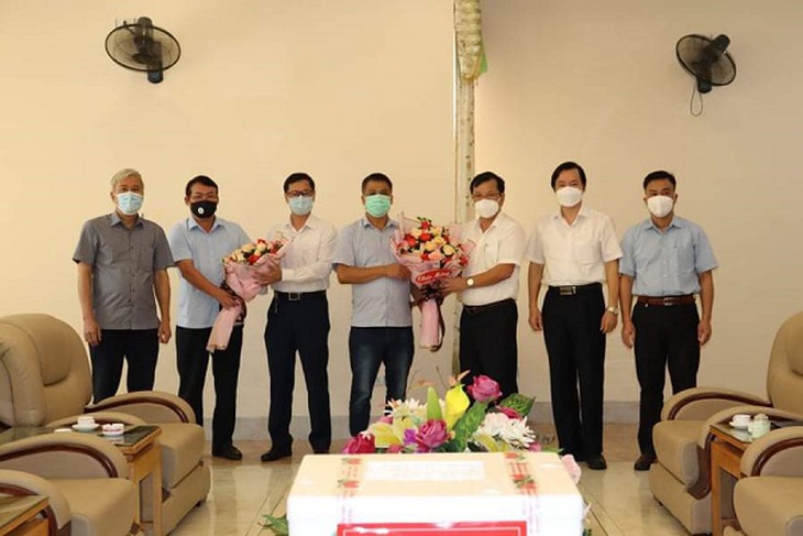 Đáp lại ân tình, Bắc Giang nhanh chóng cử hơn 800 nhân viên y tế hỗ trợ thủ đô chống dịch - Ảnh 2. Đáp lại ân tình, Bắc Giang nhanh chóng cử hơn 800 nhân viên y tế hỗ trợ thủ đô chống dịch - Ảnh 2.