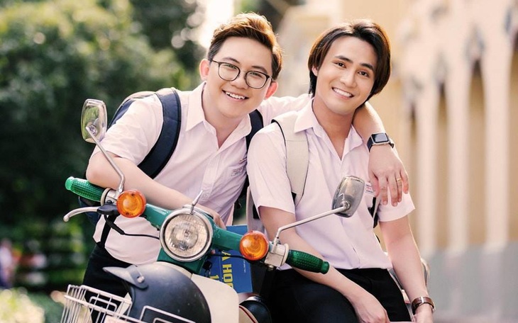 Bị tố gạ tình, nghệ sĩ Việt thứ hai sau Trấn Thành được nhận nút vàng Youtube- Huỳnh Lập đang ở đâu? 
