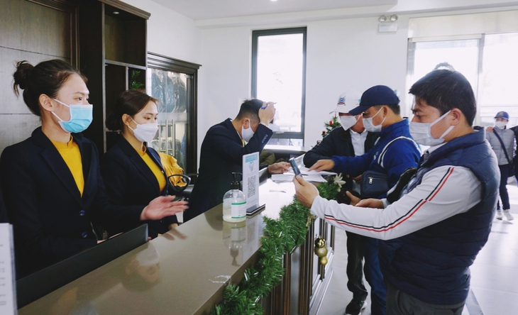 Hải Phòng giảm số ca nhiễm, Quảng Ninh đón du khách vui xuân trong an toàn - Ảnh 2. Hải Phòng giảm số ca nhiễm, Quảng Ninh đón du khách vui xuân trong an toàn - Ảnh 2.