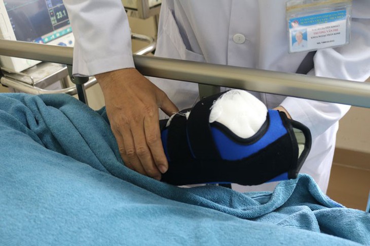 Liên tiếp ghi nhận các tai nạn do tự chế pháo nổ  - Ảnh 1.
