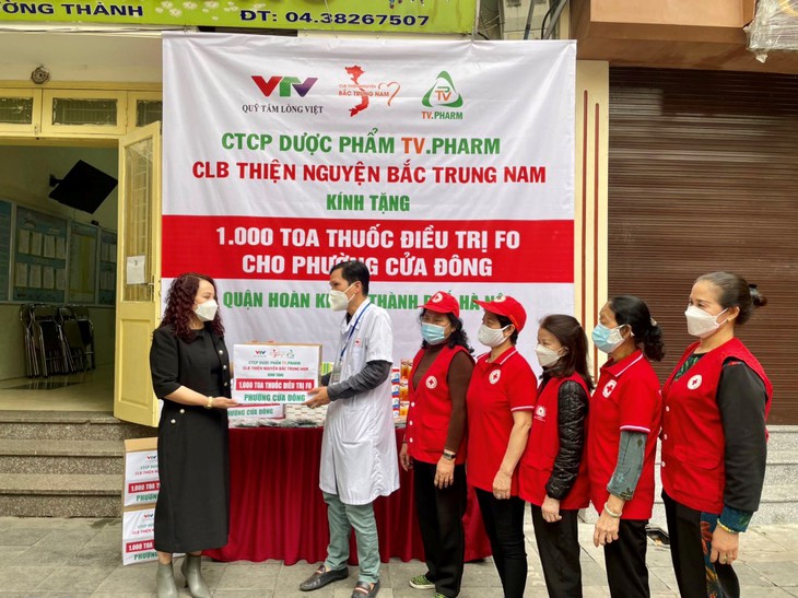 10.000 túi thuốc hỗ trợ bệnh nhân F0 Hà Nội - Ảnh 2.
