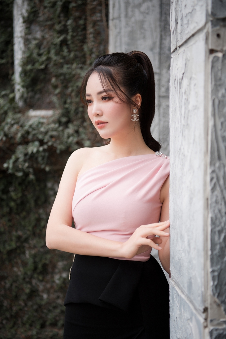 Vóc dáng, làn da của Á hậu Thụy Vân "lột xác" sau 14 năm thi Hoa hậu Việt Nam nhờ chế độ ăn đặc biệt - Ảnh 9.
