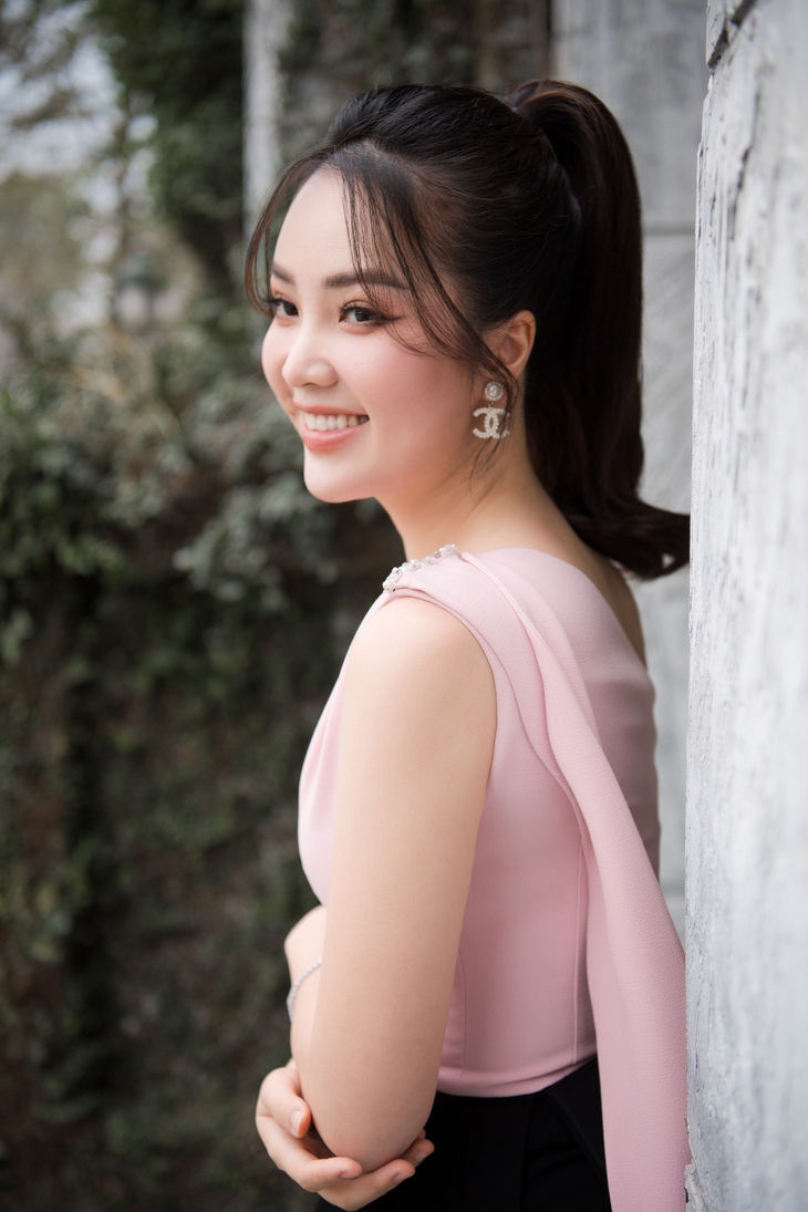 Vóc dáng, làn da của Á hậu Thụy Vân "lột xác" sau 14 năm thi Hoa hậu Việt Nam nhờ chế độ ăn đặc biệt - Ảnh 11.