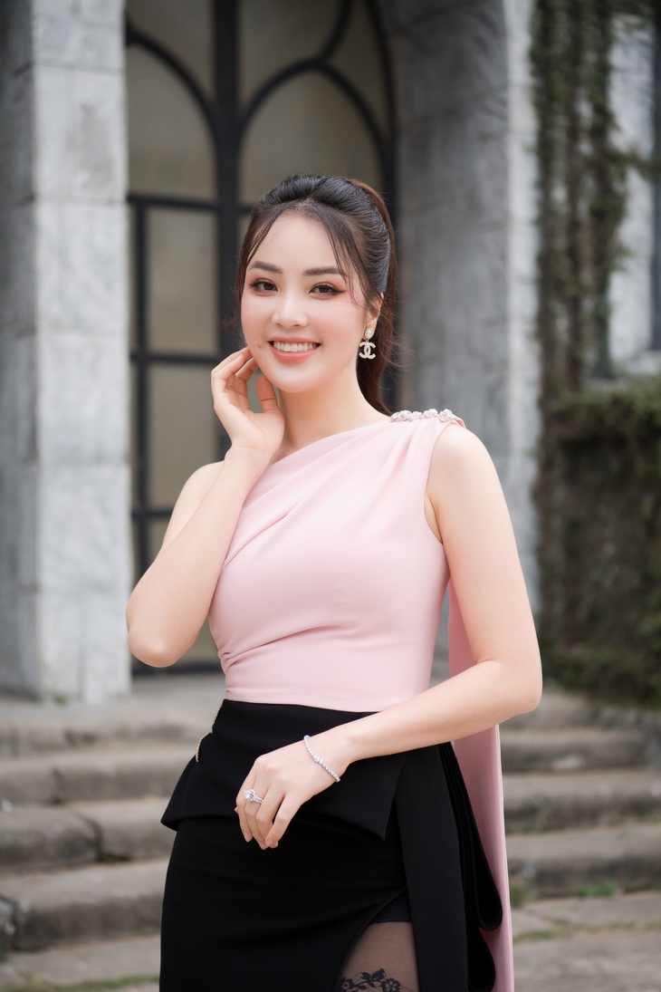 Vóc dáng, làn da của Á hậu Thụy Vân "lột xác" sau 14 năm thi Hoa hậu Việt Nam nhờ chế độ ăn đặc biệt - Ảnh 12.