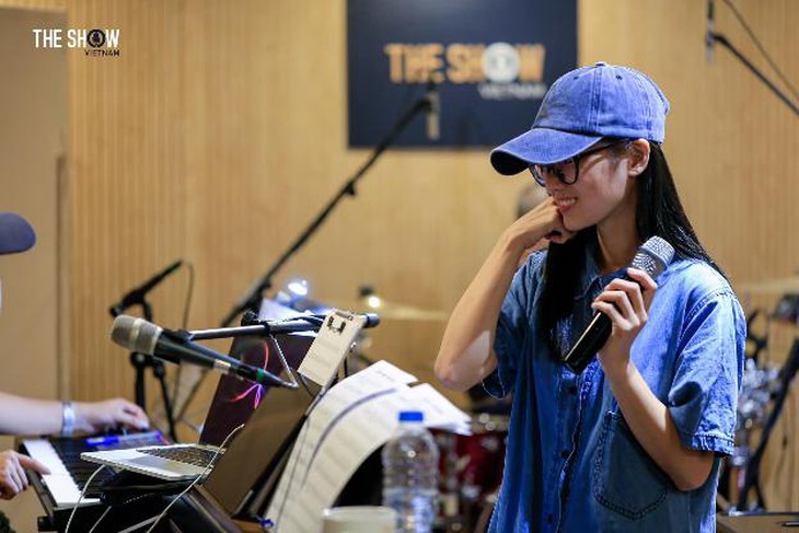 photo-1641981057637