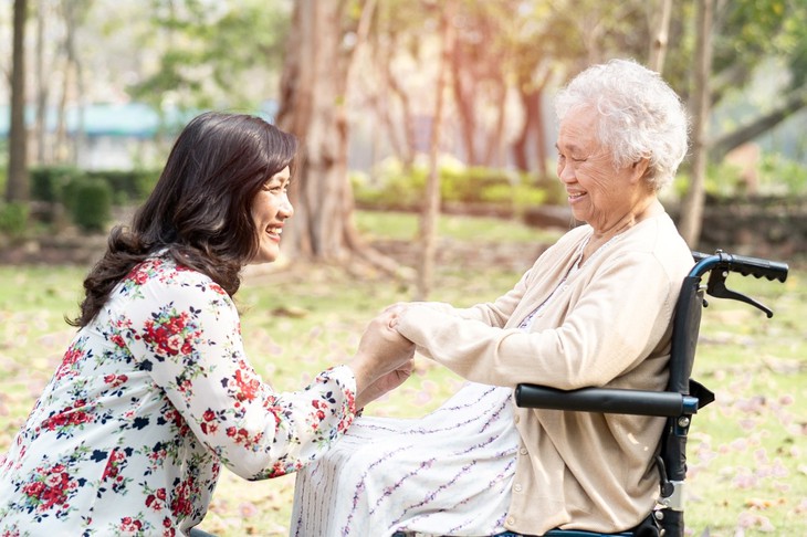 4 lưu ý quan trọng khi chăm sóc người bệnh bị liệt - Ảnh 3. 4 lưu ý quan trọng khi chăm sóc người bệnh bị liệt - Ảnh 3.