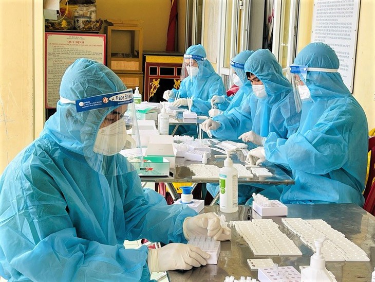 Vĩnh Phúc có thể đóng cửa hoạt động cơ sở sản xuất khi dịch bệnh lây lan - Ảnh 2. Vĩnh Phúc có thể đóng cửa hoạt động cơ sở sản xuất khi dịch bệnh lây lan - Ảnh 2.