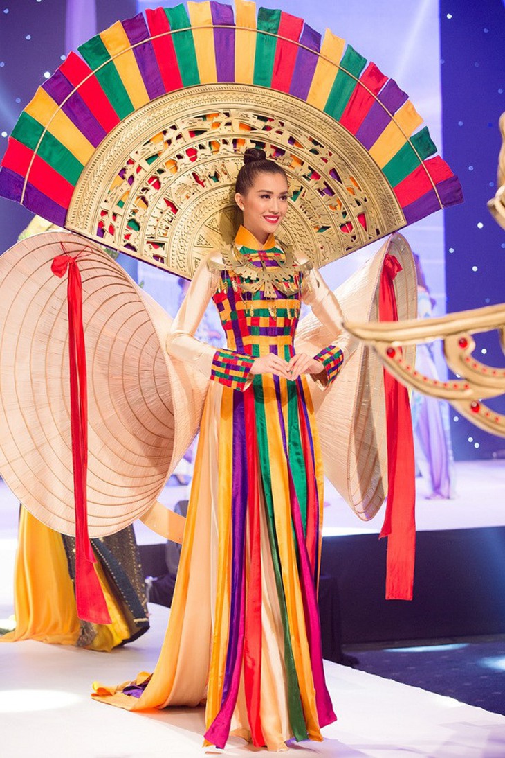 Á hậu Nguyễn Thị Loan lấn sân điện ảnh, giữ kỷ lục thi nhan sắc ở showbiz - Ảnh 3. Á hậu Nguyễn Thị Loan lấn sân điện ảnh, giữ kỷ lục thi nhan sắc ở showbiz - Ảnh 3.